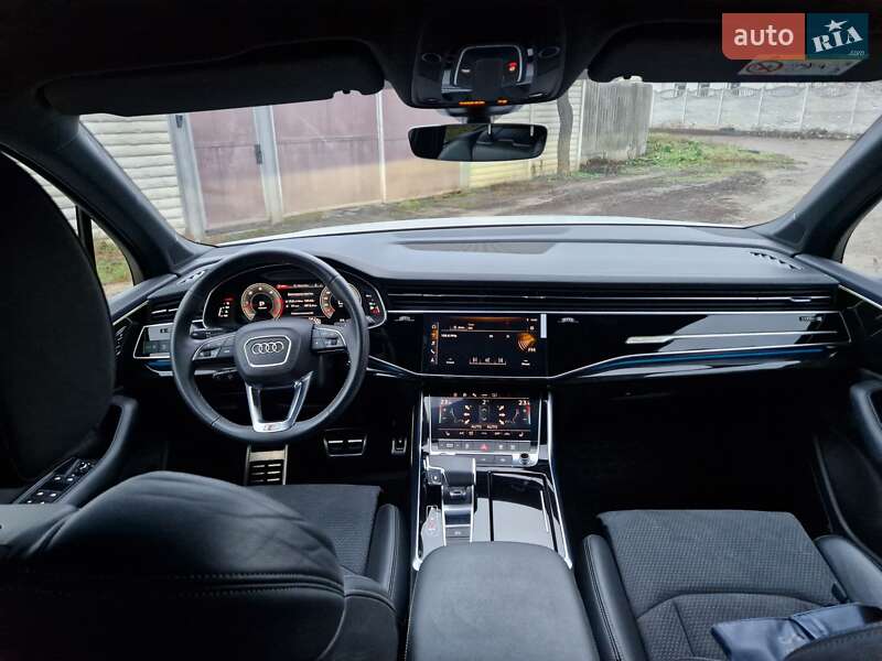 Внедорожник / Кроссовер Audi Q7 2023 в Киеве