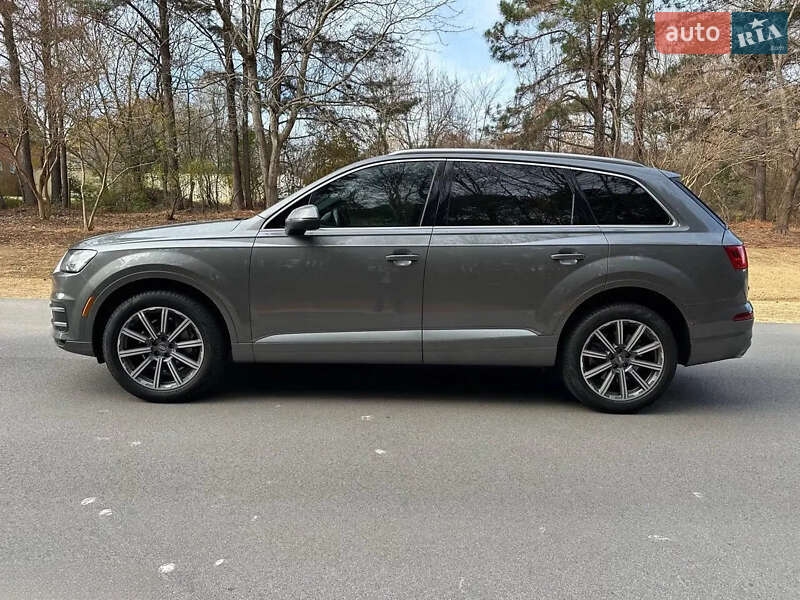 Внедорожник / Кроссовер Audi Q7 2017 в Киеве