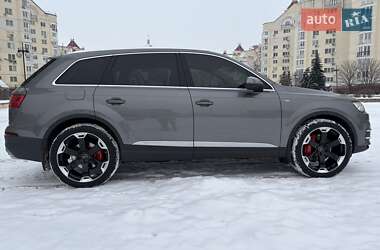 Внедорожник / Кроссовер Audi Q7 2016 в Киеве