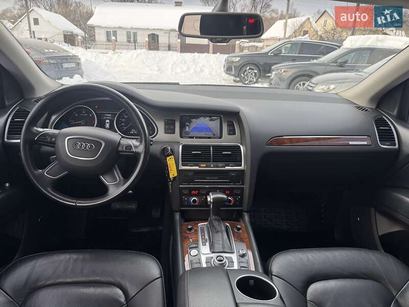 Внедорожник / Кроссовер Audi Q7 2015 в Самборе