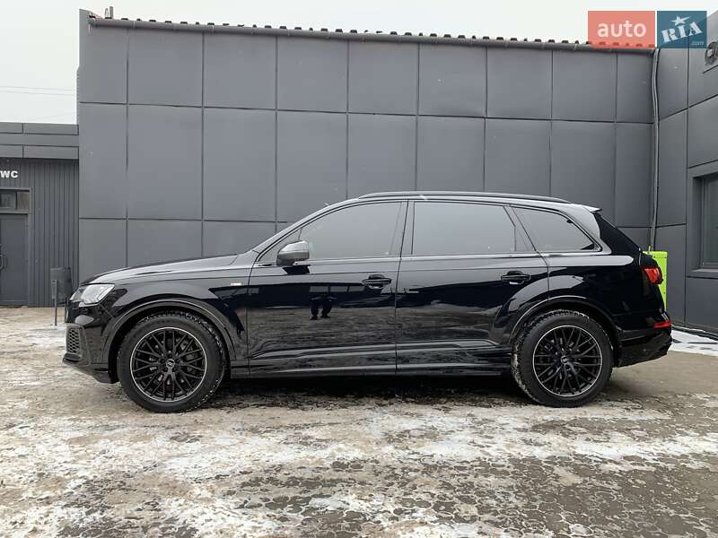 Внедорожник / Кроссовер Audi Q7 2020 в Кривом Роге