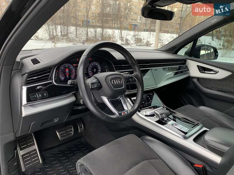 Внедорожник / Кроссовер Audi Q7 2020 в Кривом Роге