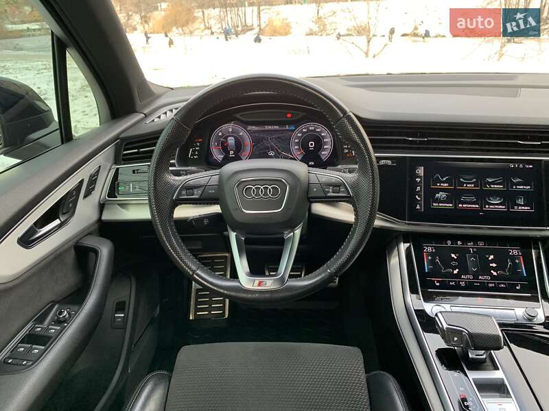 Внедорожник / Кроссовер Audi Q7 2020 в Кривом Роге