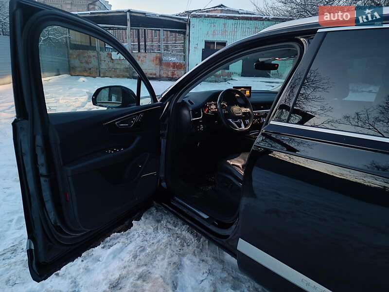 Позашляховик / Кросовер Audi Q7 2018 в Харкові