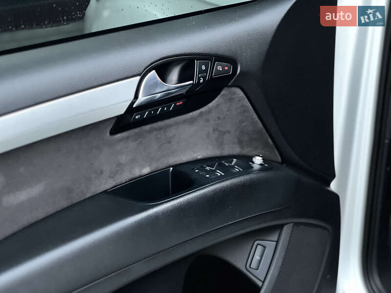 Внедорожник / Кроссовер Audi Q7 2011 в Николаеве