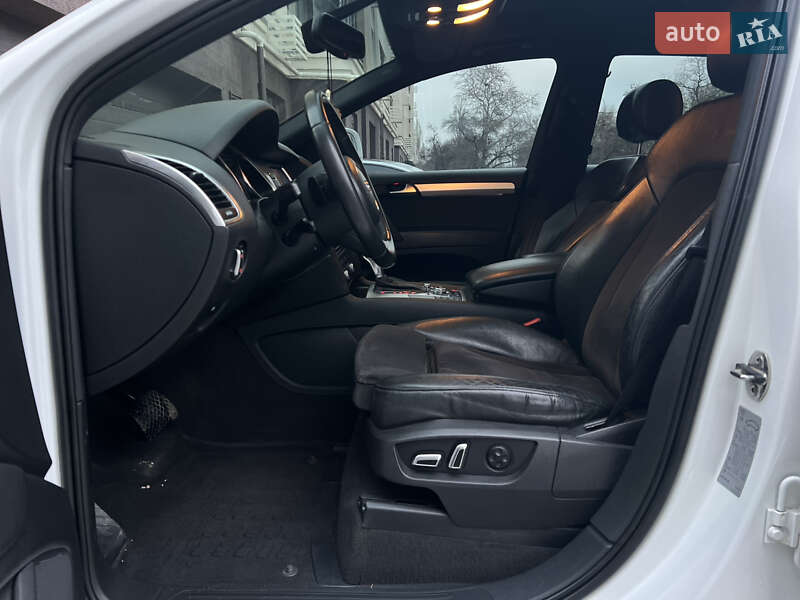 Внедорожник / Кроссовер Audi Q7 2011 в Николаеве