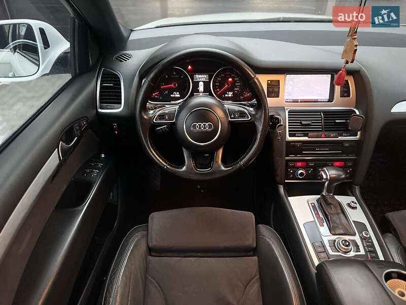 Внедорожник / Кроссовер Audi Q7 2011 в Николаеве