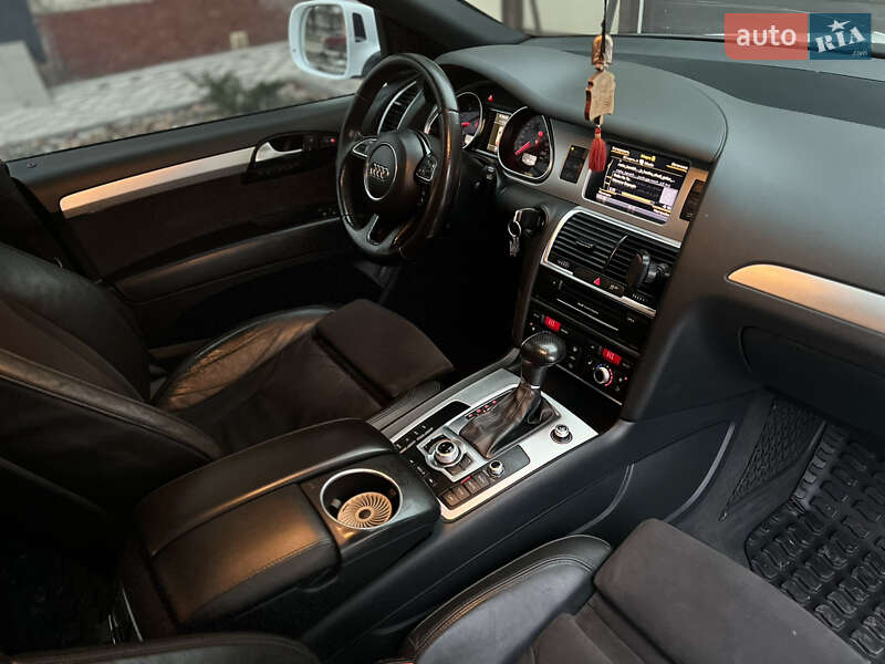Внедорожник / Кроссовер Audi Q7 2011 в Николаеве