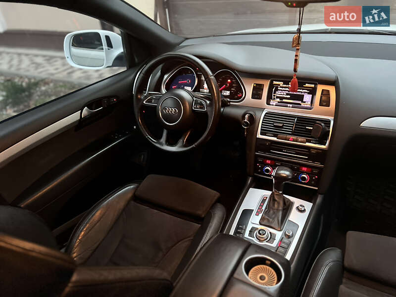 Внедорожник / Кроссовер Audi Q7 2011 в Николаеве