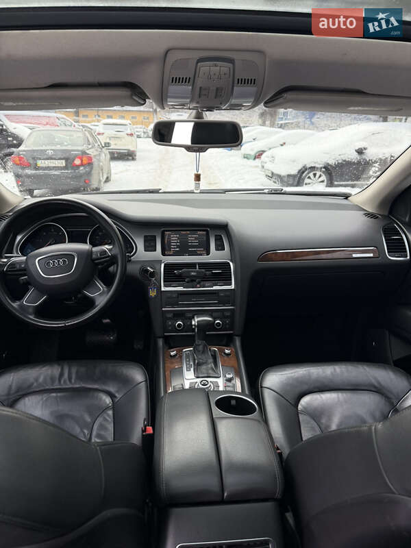 Внедорожник / Кроссовер Audi Q7 2012 в Киеве