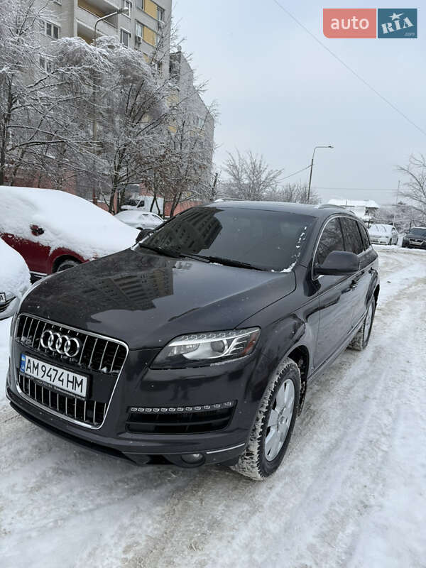 Внедорожник / Кроссовер Audi Q7 2012 в Киеве