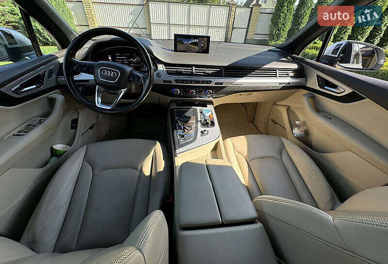 Внедорожник / Кроссовер Audi Q7 2017 в Киеве
