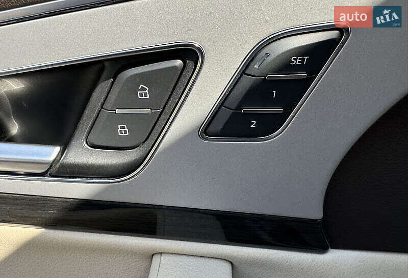 Внедорожник / Кроссовер Audi Q7 2017 в Киеве