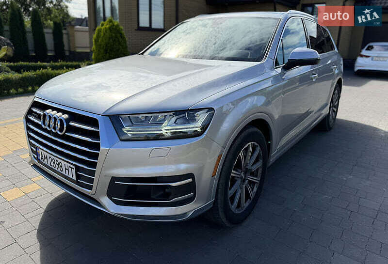 Внедорожник / Кроссовер Audi Q7 2017 в Киеве