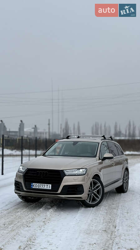 Внедорожник / Кроссовер Audi Q7 2018 в Ужгороде