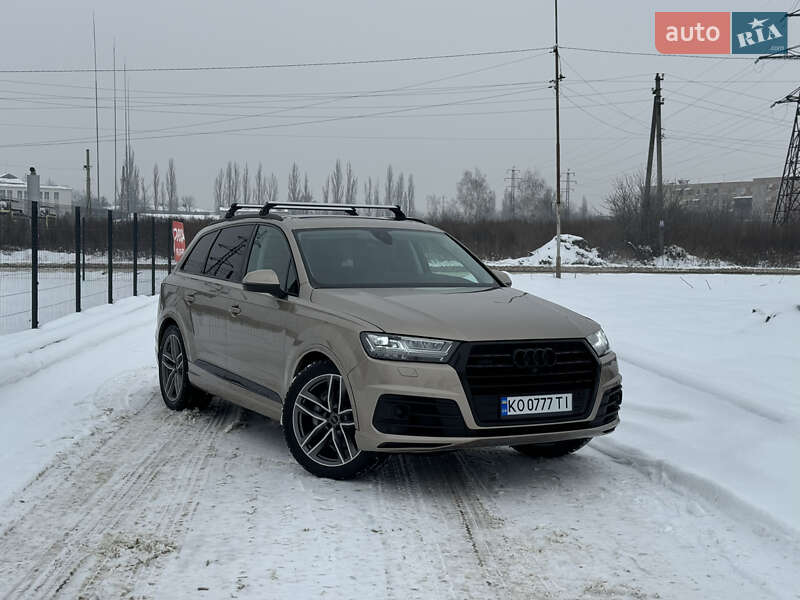 Внедорожник / Кроссовер Audi Q7 2018 в Ужгороде