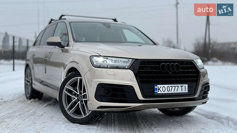 Внедорожник / Кроссовер Audi Q7 2018 в Ужгороде