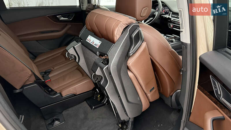 Внедорожник / Кроссовер Audi Q7 2018 в Ужгороде