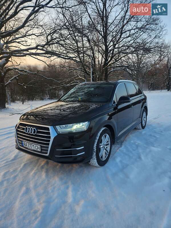 Внедорожник / Кроссовер Audi Q7 2016 в Киеве