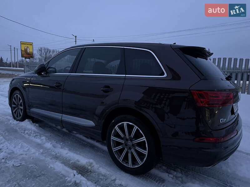 Внедорожник / Кроссовер Audi Q7 2016 в Львове
