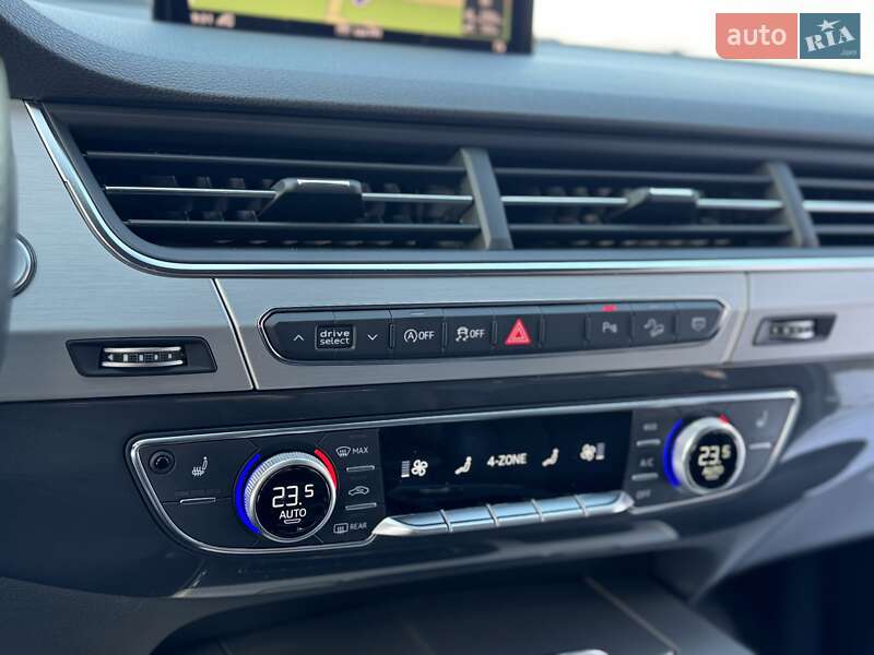 Внедорожник / Кроссовер Audi Q7 2018 в Киеве