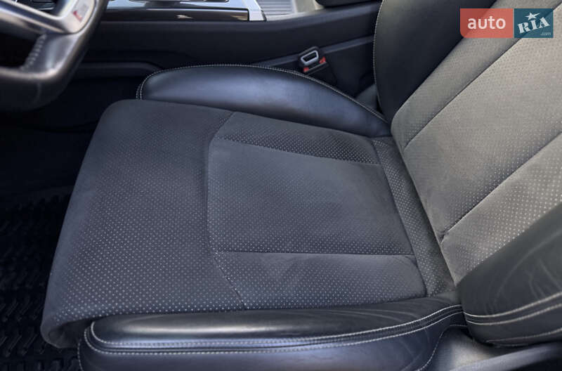 Внедорожник / Кроссовер Audi Q7 2015 в Киеве