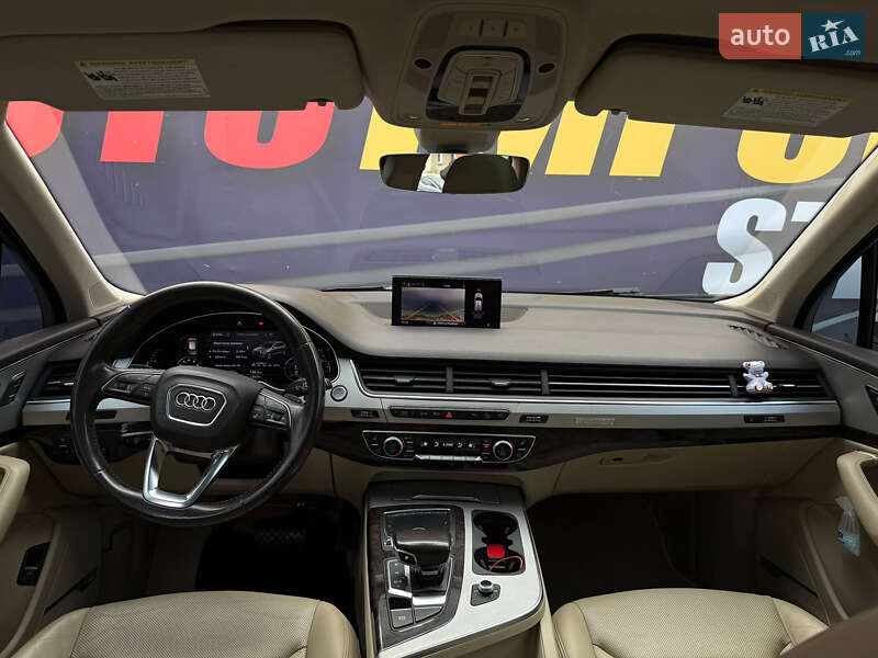 Внедорожник / Кроссовер Audi Q7 2018 в Стрые