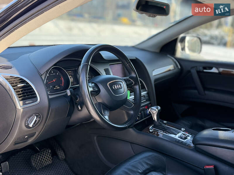 Внедорожник / Кроссовер Audi Q7 2012 в Полтаве