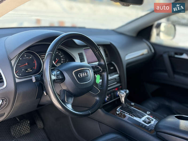 Внедорожник / Кроссовер Audi Q7 2012 в Полтаве