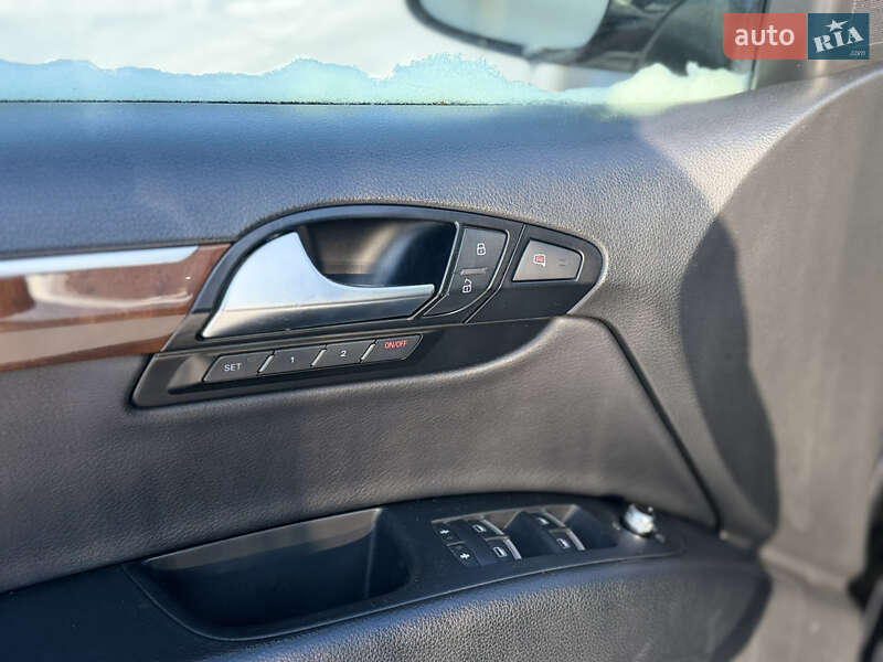 Внедорожник / Кроссовер Audi Q7 2012 в Полтаве