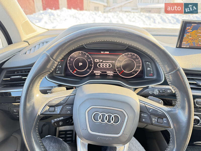 Внедорожник / Кроссовер Audi Q7 2016 в Радивилове