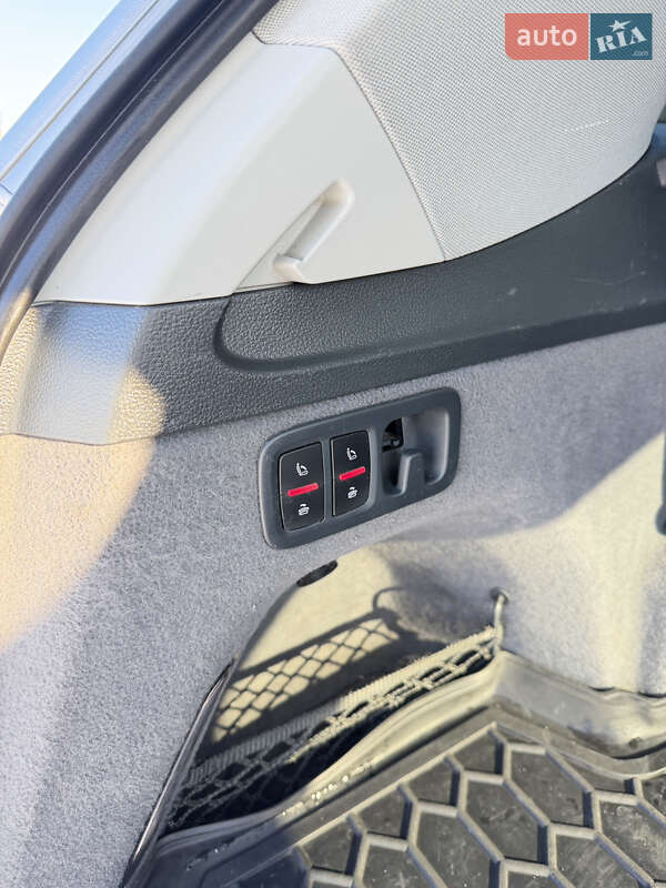 Внедорожник / Кроссовер Audi Q7 2016 в Радивилове