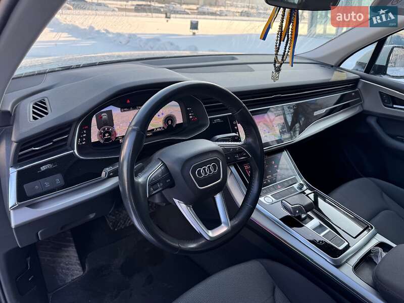 Внедорожник / Кроссовер Audi Q7 2020 в Киеве