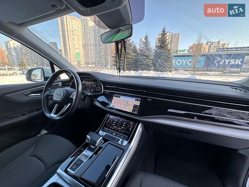 Внедорожник / Кроссовер Audi Q7 2020 в Киеве