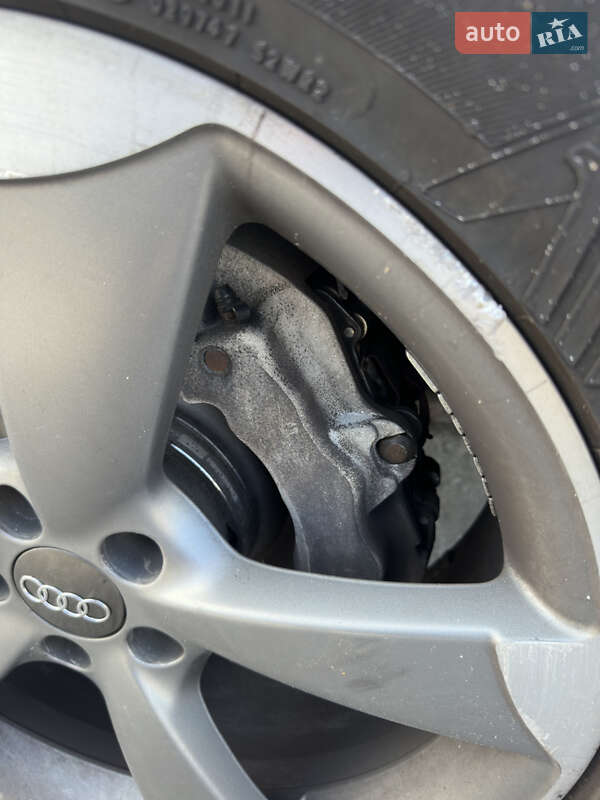 Внедорожник / Кроссовер Audi Q7 2010 в Черняхове