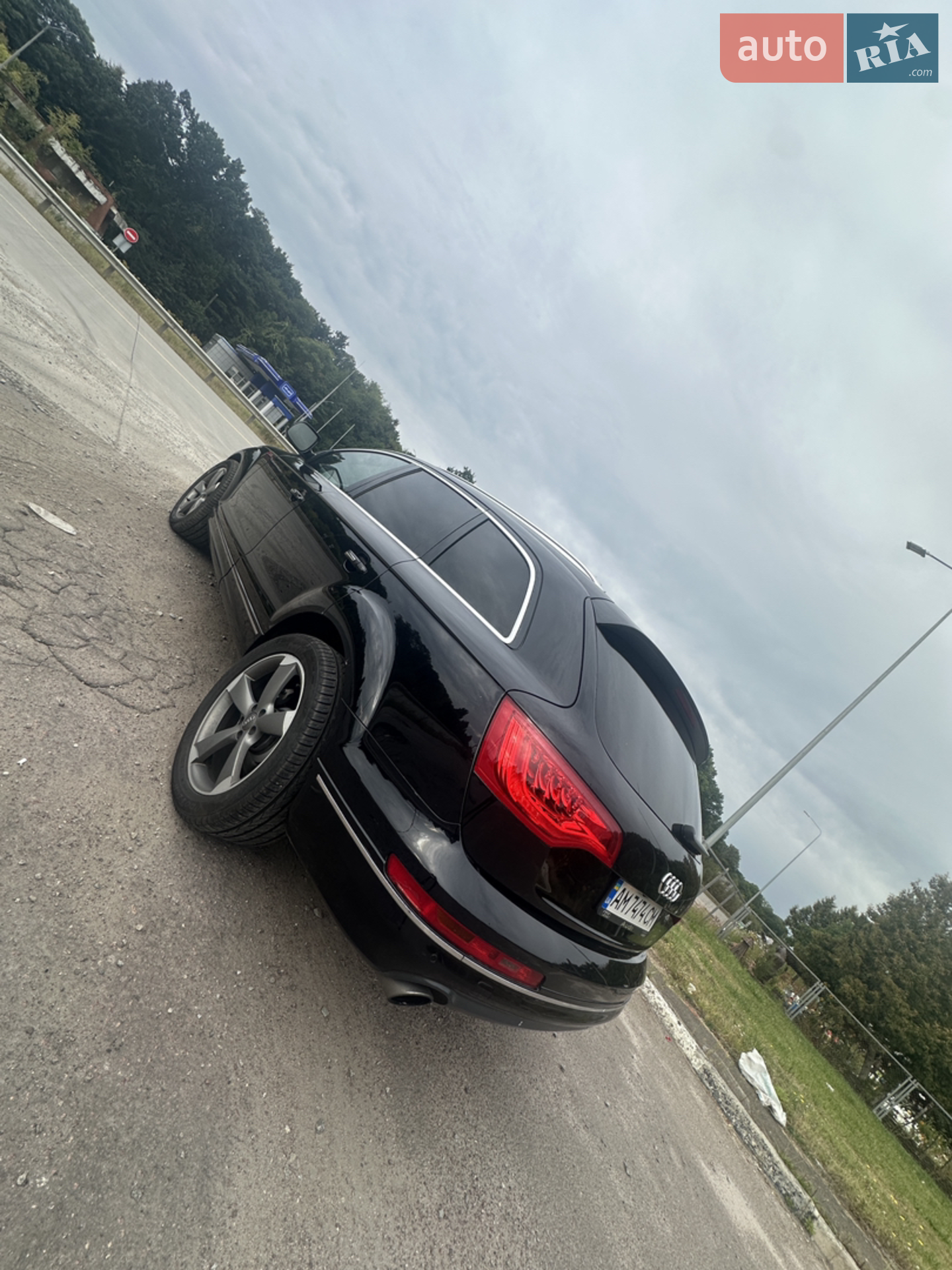 2010 Audi Q7 - мініатюра 8