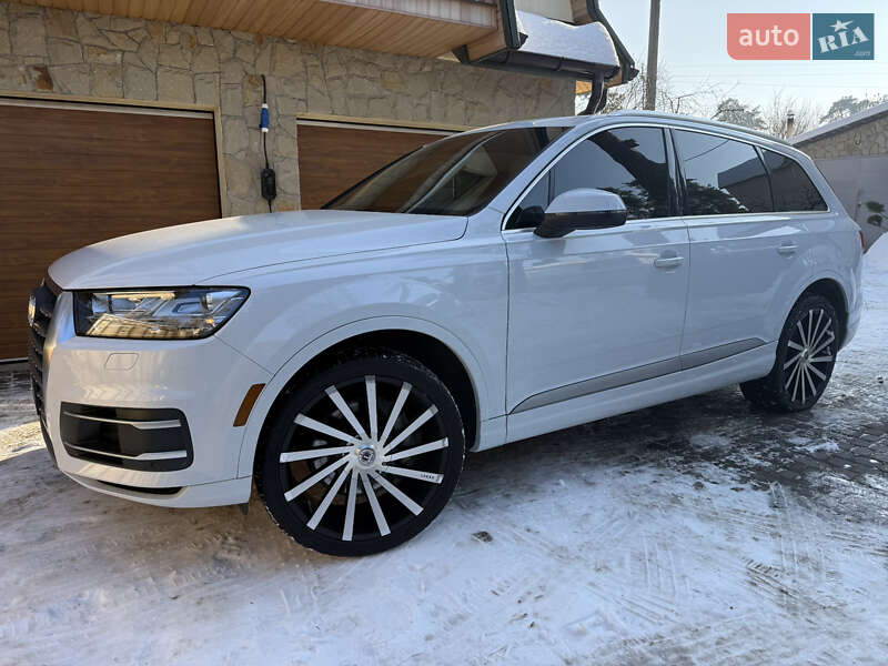 Внедорожник / Кроссовер Audi Q7 2017 в Львове