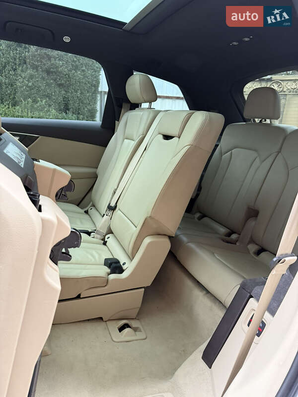 Внедорожник / Кроссовер Audi Q7 2017 в Львове