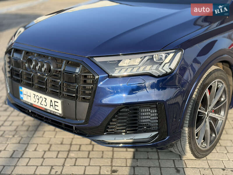 Внедорожник / Кроссовер Audi Q7 2022 в Одессе