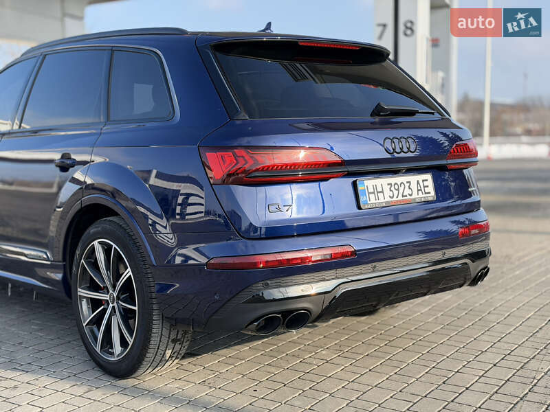 Внедорожник / Кроссовер Audi Q7 2022 в Одессе