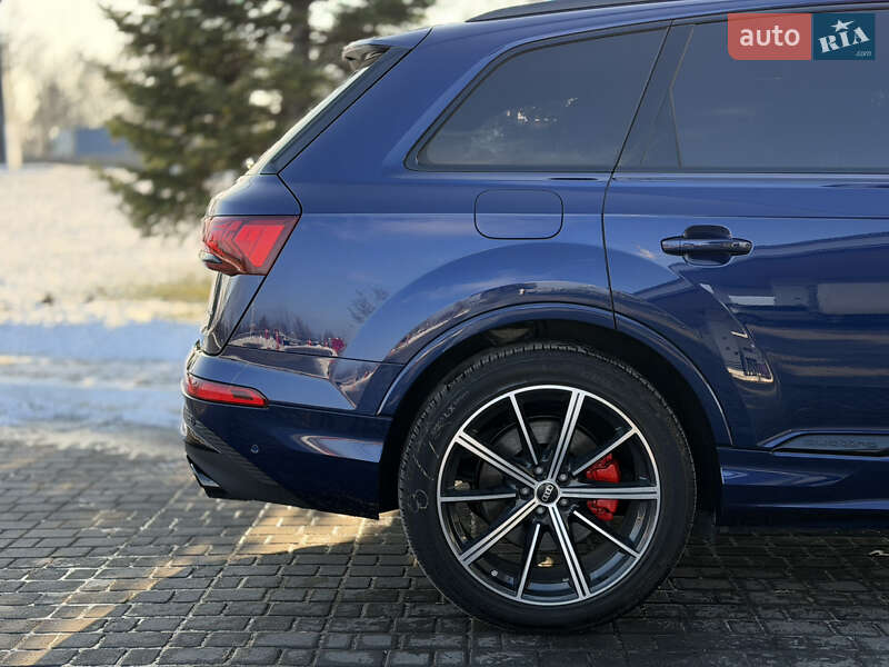 Внедорожник / Кроссовер Audi Q7 2022 в Одессе