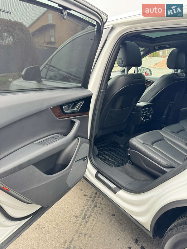 Внедорожник / Кроссовер Audi Q7 2016 в Виннице