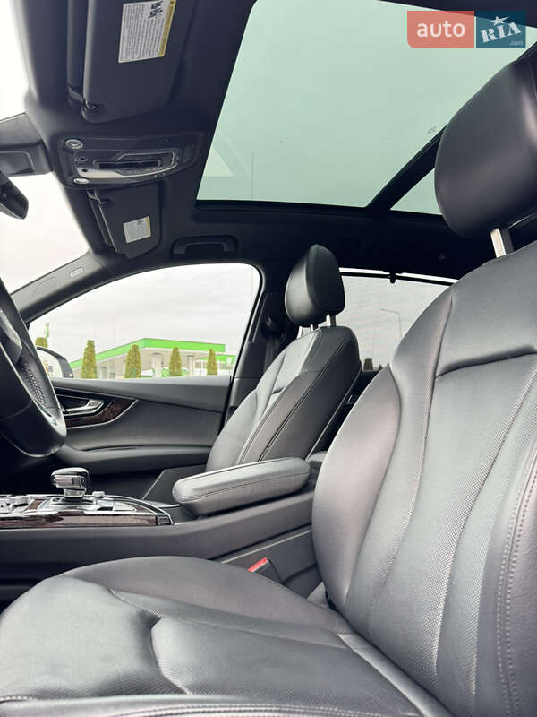Внедорожник / Кроссовер Audi Q7 2016 в Виннице