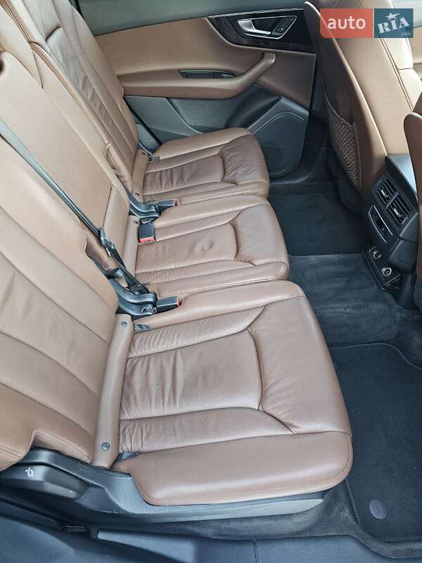 Внедорожник / Кроссовер Audi Q7 2016 в Ковеле