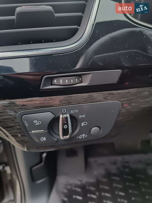 Внедорожник / Кроссовер Audi Q7 2017 в Дубно