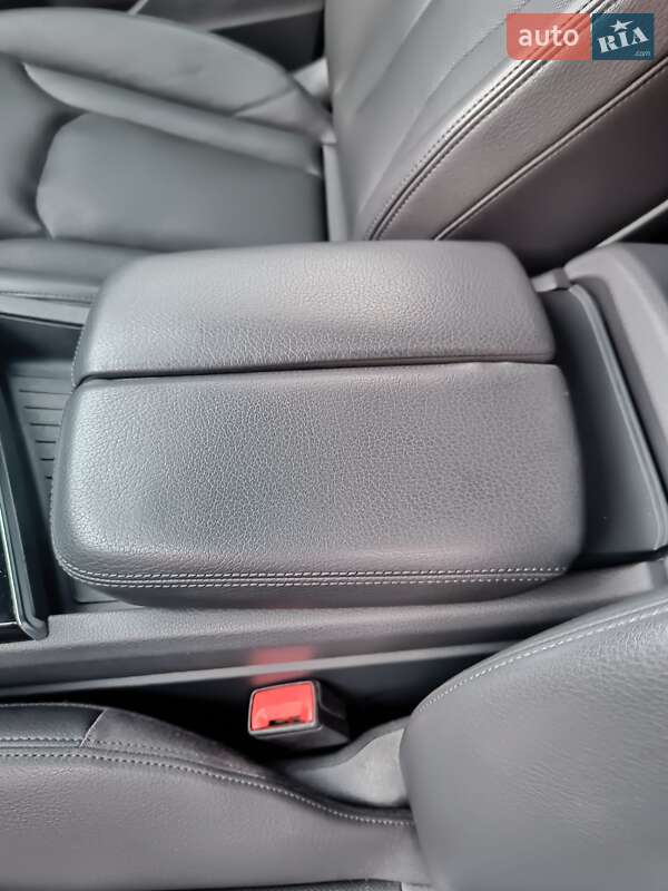 Внедорожник / Кроссовер Audi Q7 2017 в Дубно