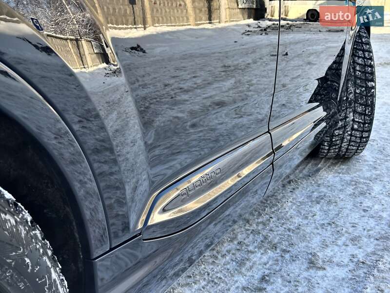 Внедорожник / Кроссовер Audi Q7 2017 в Киеве