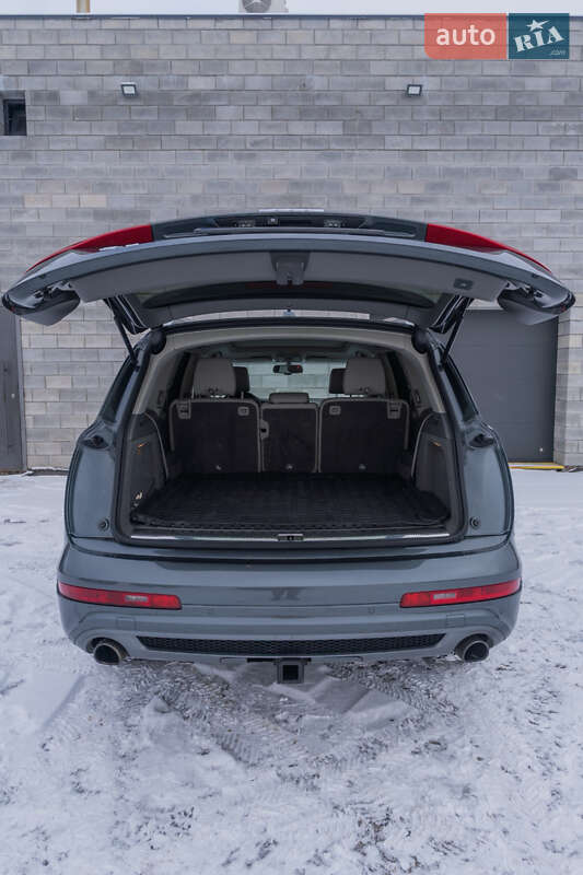 Внедорожник / Кроссовер Audi Q7 2013 в Кременчуге