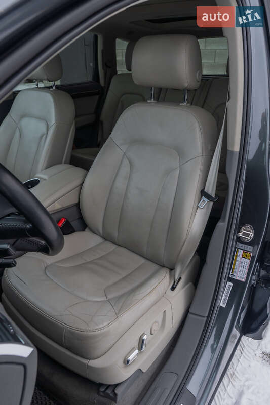 Внедорожник / Кроссовер Audi Q7 2013 в Кременчуге