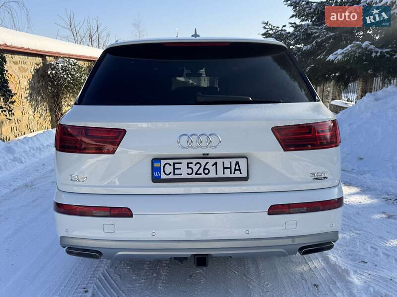 Внедорожник / Кроссовер Audi Q7 2017 в Черновцах